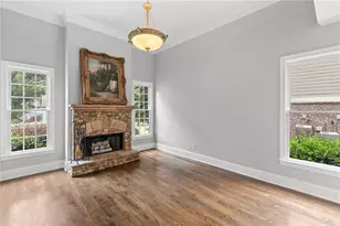 302 Beech Tree Hollow, Sugar Hill, GA 30518 - Photo 6