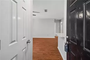 305 Granville Ct, Atlanta, GA 30328 - Photo 4