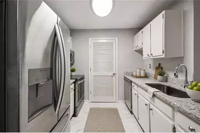 305 Granville Court, Atlanta, GA 30328 - Photo 6
