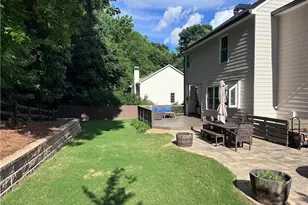 2050 Winthrope Cmns, Alpharetta, GA 30009 - Photo 48