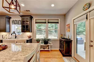 2050 Winthrope Cmns, Alpharetta, GA 30009 - Photo 28