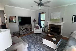 2050 Winthrope Cmns, Alpharetta, GA 30009 - Photo 2