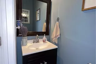 2050 Winthrope Cmns, Alpharetta, GA 30009 - Photo 14