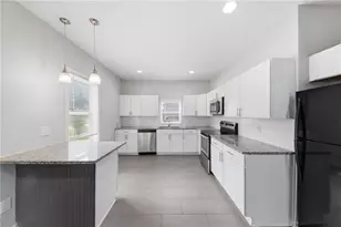 1152 Wedgewood Dr NW, Atlanta, GA 30318 - Photo 12