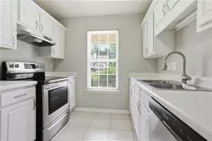 11190 Knotty Pine Pl, Hampton, GA 30228 - Photo 12