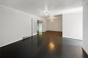 1668 Laurelwood Dr SW, Atlanta, GA 30311 - Photo 4
