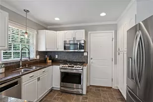 90 Bonnie Ln NE, Sandy Springs, GA 30328 - Photo 8