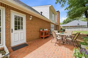 220 Stepping Stone Dr, Alpharetta, GA 30004 - Photo 4