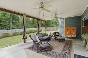 3836 Thompson Lake Dr, Buford, GA 30519 - Photo 6