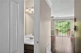 136 Bridge View Dr, Marietta, GA 30066 - Photo 18