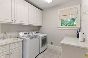 2723 Inglewood Dr, Gainesville, GA 30504 - Photo 14