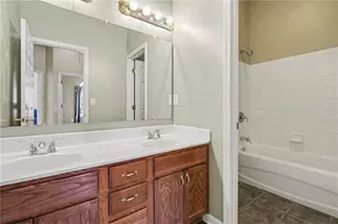 8195 N Links Dr, Covington, GA 30014 - Photo 10
