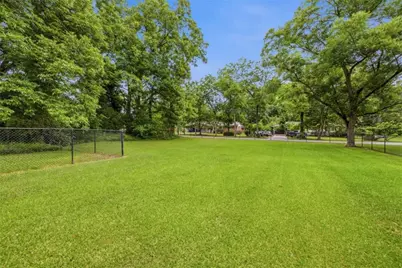 186 S Forest Avenue S, Social Circle, GA 30025 - Photo 8