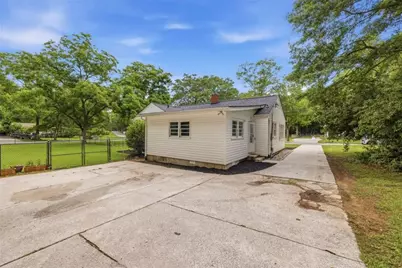 186 S Forest Avenue S, Social Circle, GA 30025 - Photo 6