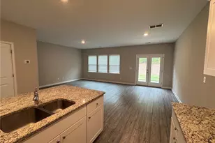 6012 Harbor Landing Dr, Buford, GA 30518 - Photo 4