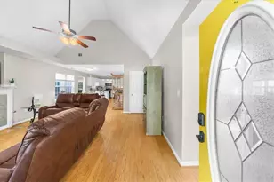 300 Cobb Ct, Hampton, GA 30228 - Photo 8