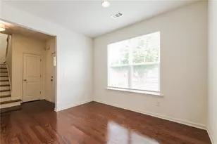 592 Lofty Ln SW, Atlanta, GA 30331 - Photo 4