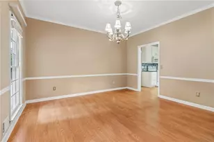 8215 Stonebrook Ct, Cumming, GA 30040 - Photo 4