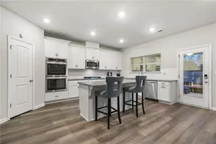 689 S Jeff Davis Dr, Fayetteville, GA 30215 - Photo 12