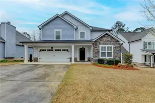 131 Brookstone Dr, Carrollton, GA 30116 - Photo 2