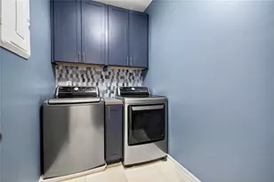 222 Holden Way, Woodstock, GA 30189 - Photo 32