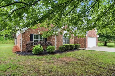 65 Williams Court, Hoschton, GA 30548 - Photo 8