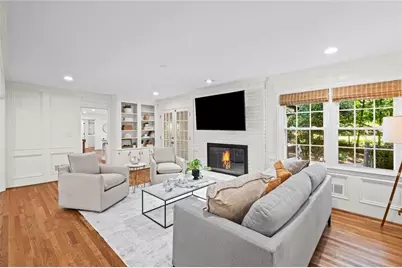 1511 Summerset Drive, Dunwoody, GA 30338 - Photo 8