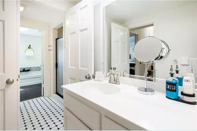 2639 Acorn Avenue NE, Atlanta, GA 30305 - Photo 20