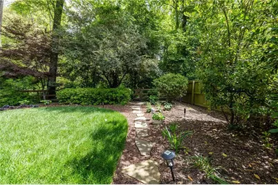 2639 Acorn Avenue NE, Atlanta, GA 30305 - Photo 30