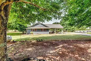 1021 Broughton Ln, Newborn, GA 30056 - Photo 6