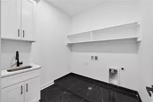 405 Thunder Rd, Buford, GA 30518 - Photo 88
