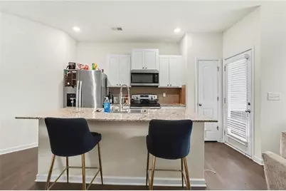 5699 Union Pointe Drive, Union City, GA 30291 - Photo 10