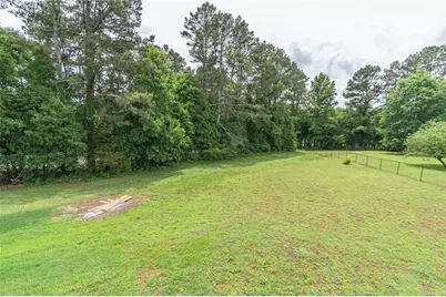 322 Royal Oaks Drive, Winder, GA 30680 - Photo 10