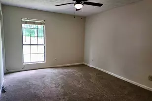 1367 Fairview Trail, Lawrenceville, GA 30043 - Photo 12
