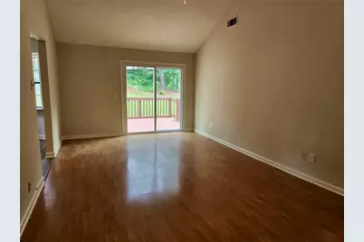1367 Fairview Trail, Lawrenceville, GA 30043 - Photo 8