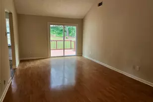 1367 Fairview Trail, Lawrenceville, GA 30043 - Photo 8