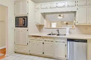 4938 Lake Forest Dr, Conyers, GA 30094 - Photo 10