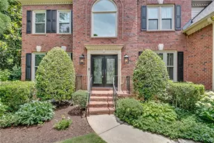520 Fawn Run, Alpharetta, GA 30005 - Photo 4