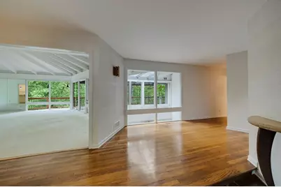 130 Huntcliff Point NE, Sandy Springs, GA 30350 - Photo 6