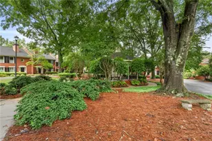 2104 Defoors Mill Dr NW, Atlanta, GA 30318 - Photo 38