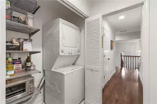 2104 Defoors Mill Dr NW, Atlanta, GA 30318 - Photo 16