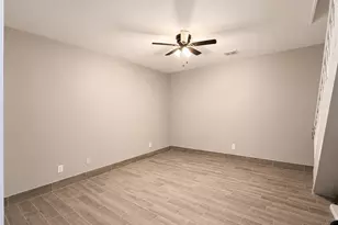 559 Northridge Crossing Dr, Sandy Springs, GA 30350 - Photo 2