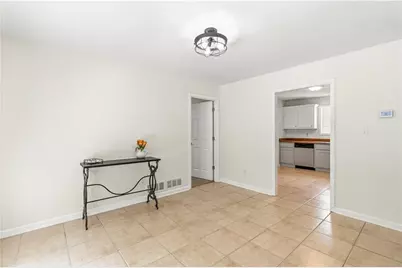 4340 Oak Creek Drive, Gainesville, GA 30506 - Photo 10