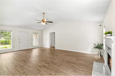 4340 Oak Creek Drive, Gainesville, GA 30506 - Photo 8