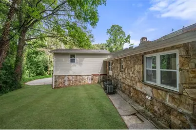 1721 Hortense Place NW, Atlanta, GA 30318 - Photo 32