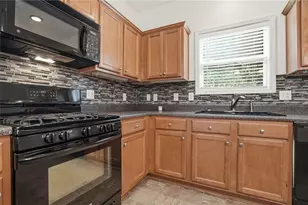 4122 Creekrun Cir, Buford, GA 30519 - Photo 14