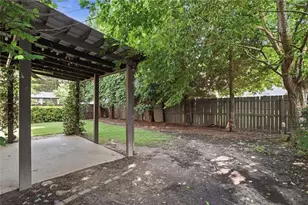 4122 Creekrun Cir, Buford, GA 30519 - Photo 38