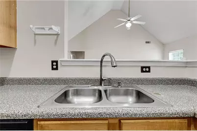 6827 Hill Creek Cove, Lithonia, GA 30058 - Photo 20