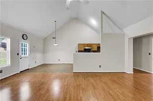 6827 Hill Creek Cove, Lithonia, GA 30058 - Photo 10
