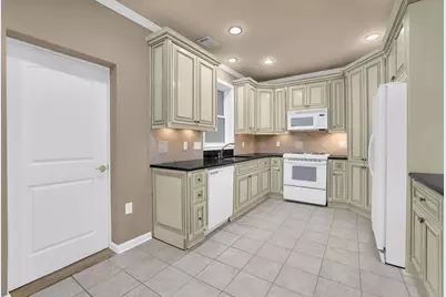 1340 Eryn Circle, Suwanee, GA 30024 - Photo 46